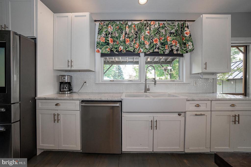122 Webster Ave