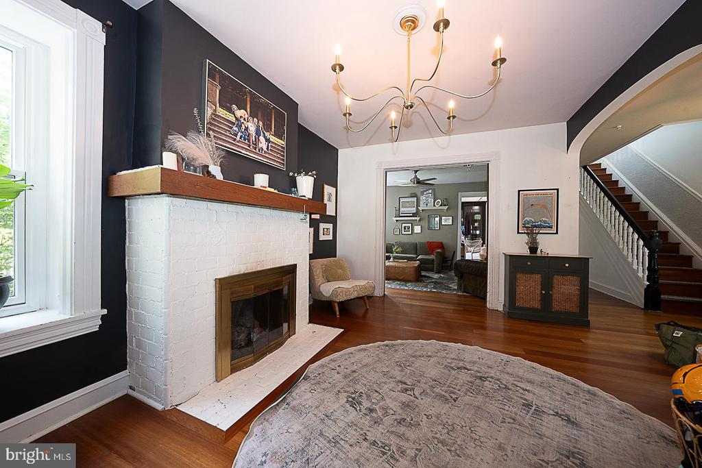 122 Webster Ave