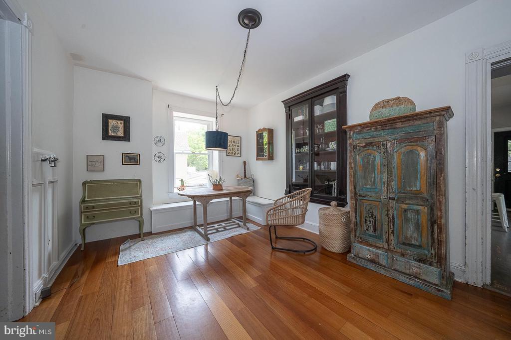 122 Webster Ave