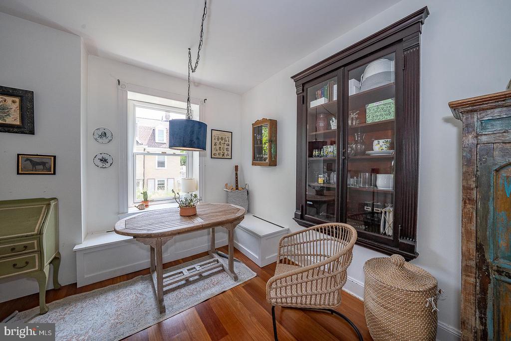 122 Webster Ave
