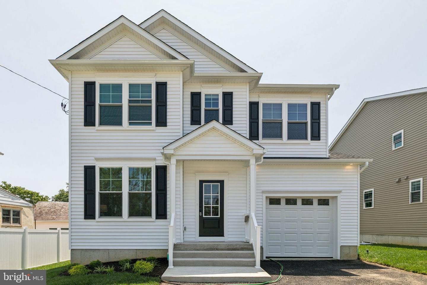 904 Pleasant