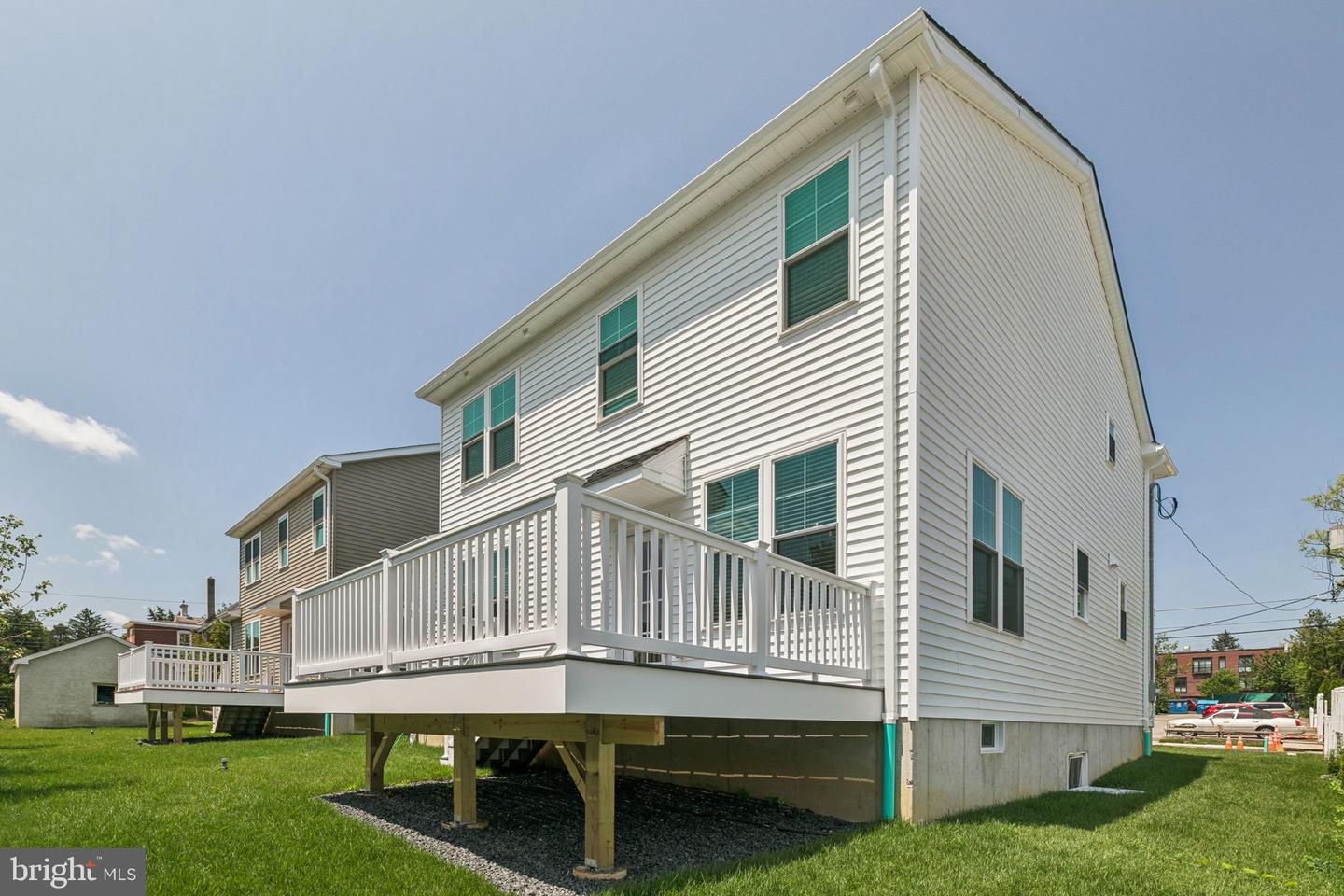 904 Pleasant