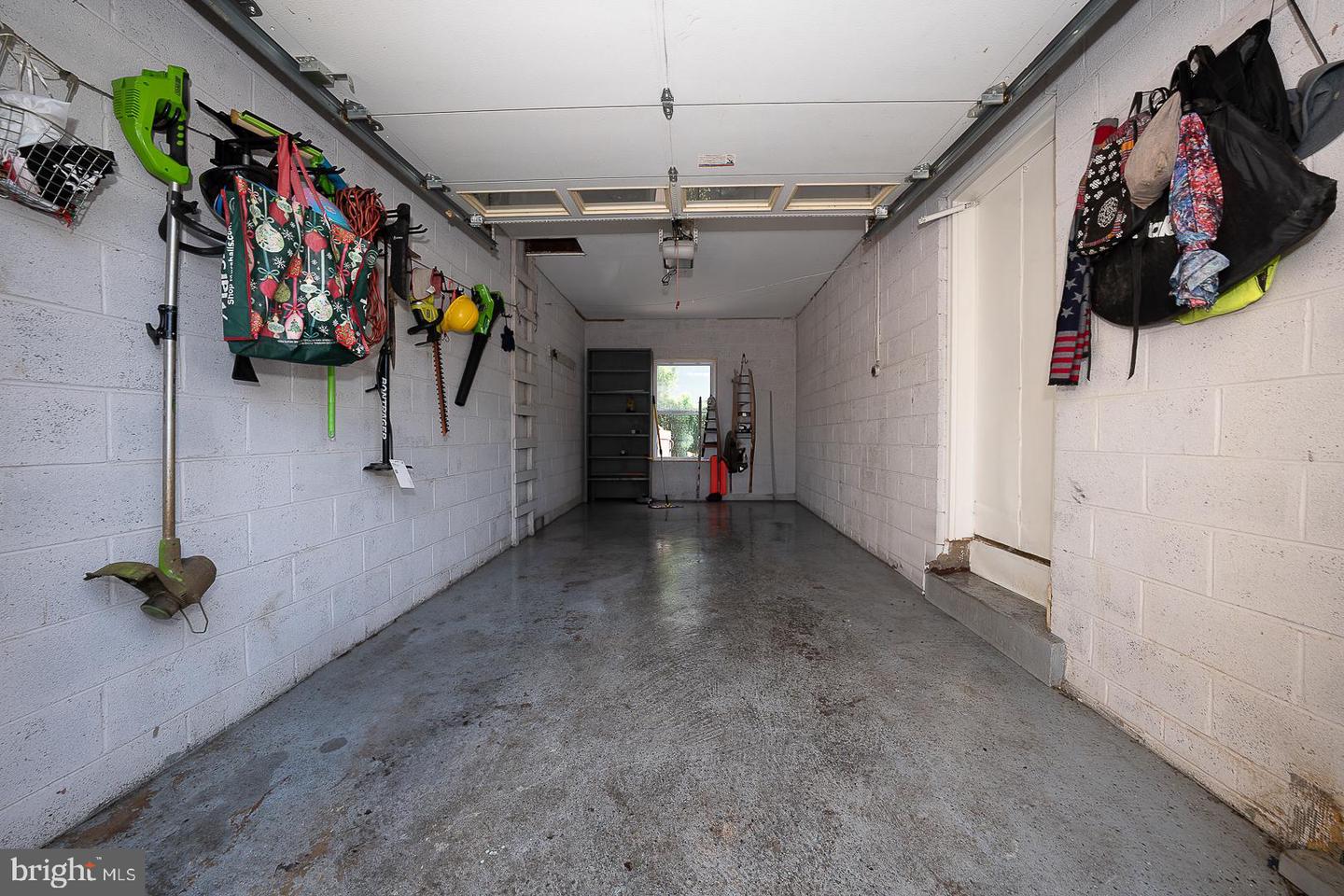 1 N Washington Ave