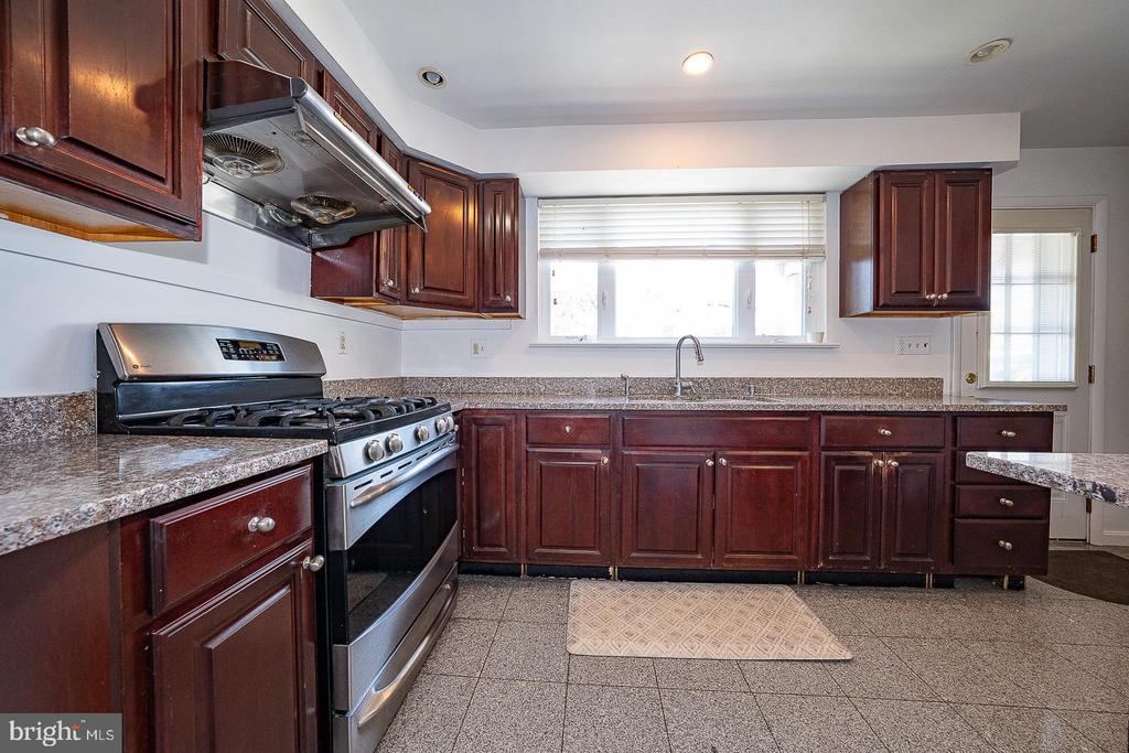 1 N Washington Ave