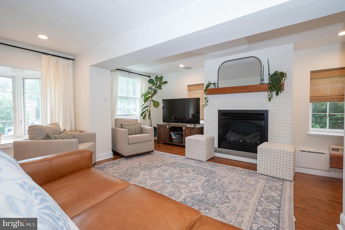 461 Rock Glen Dr