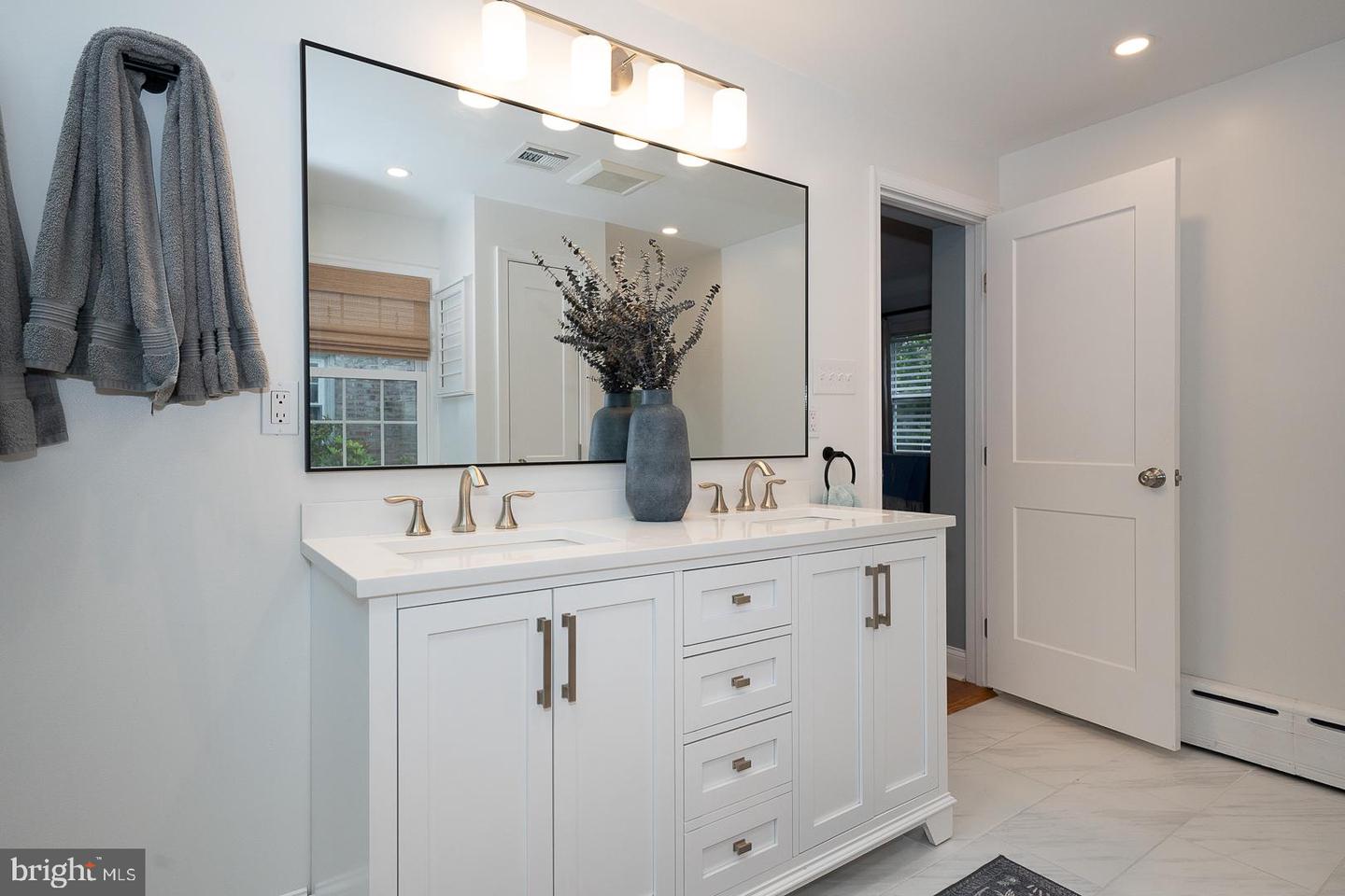 461 Rock Glen Dr