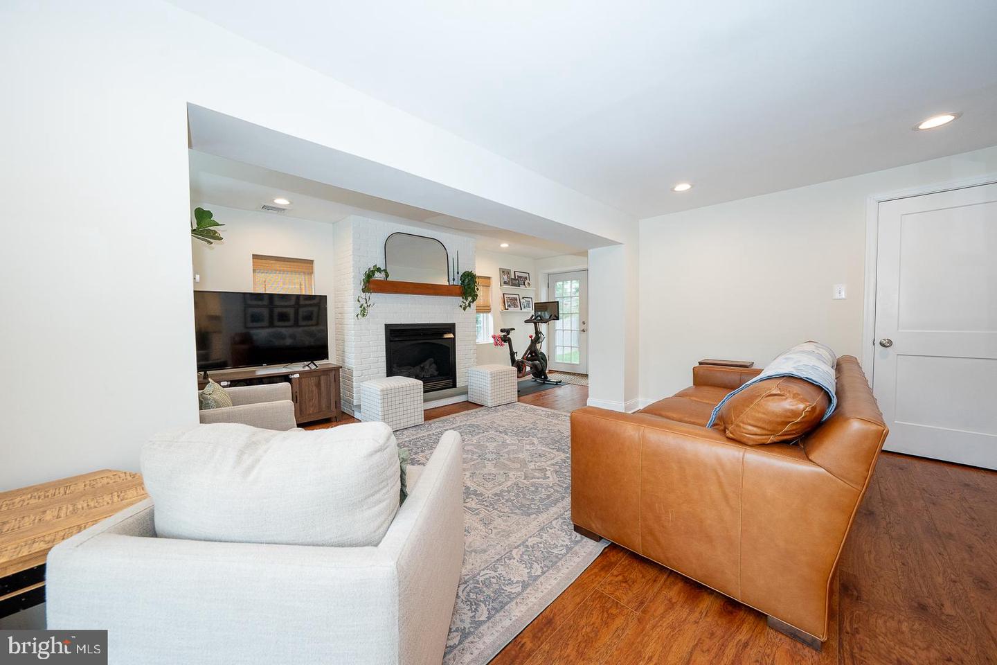 461 Rock Glen Dr