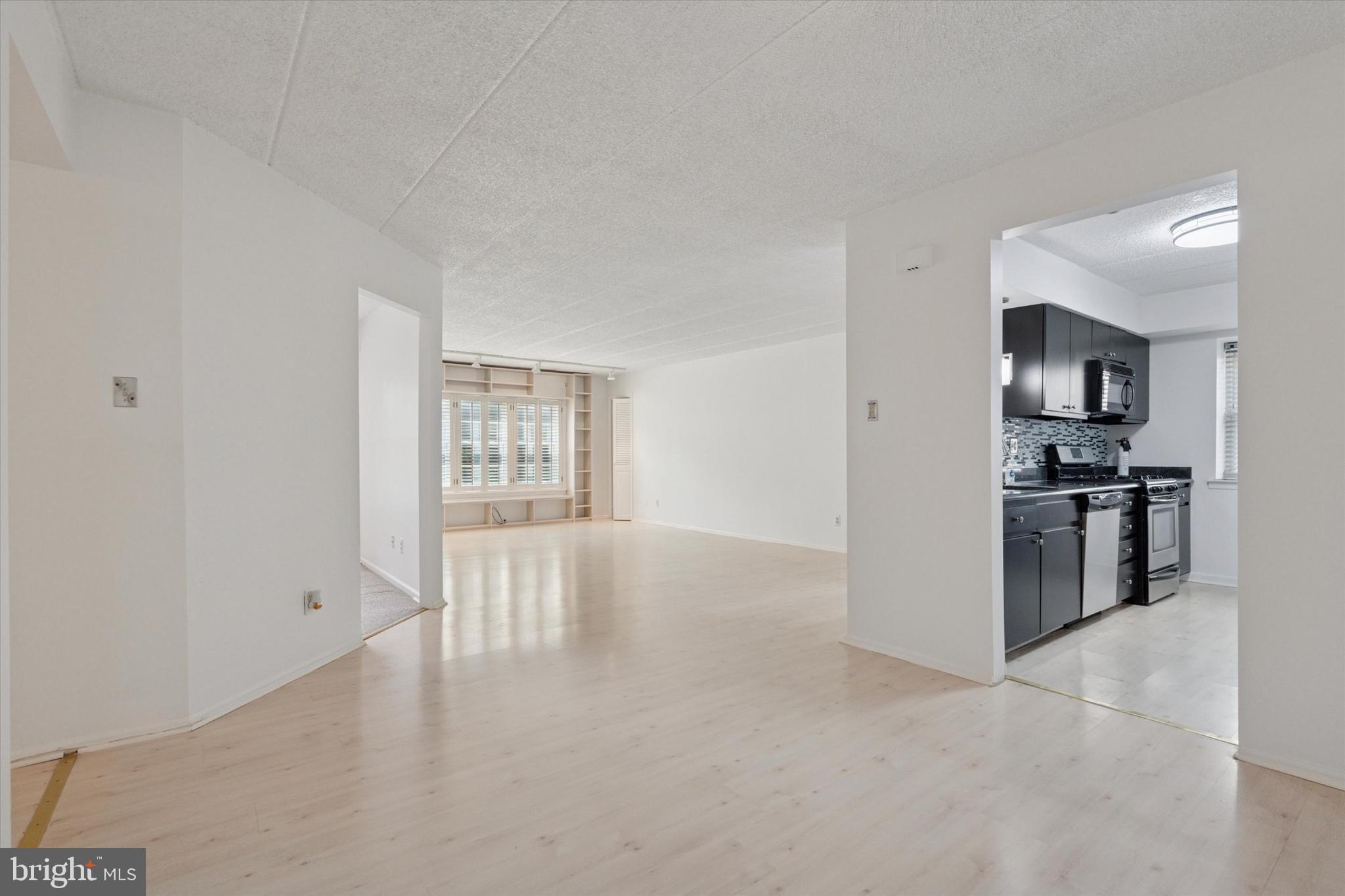 209 Glen Ln