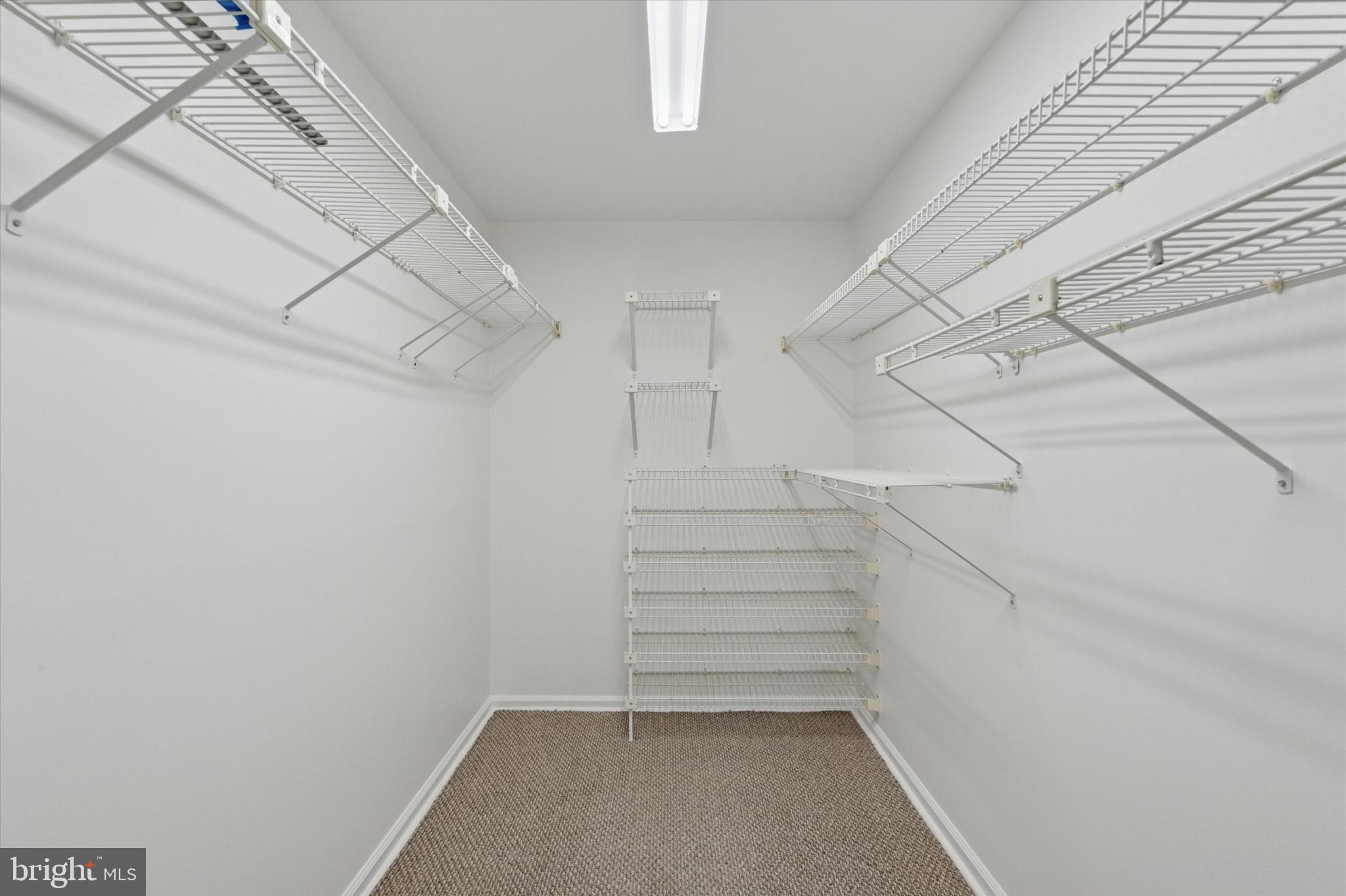 209 Glen Ln