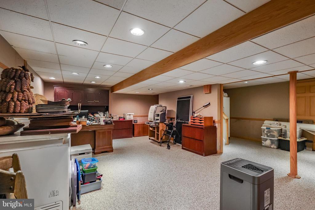 285 Ridings Way