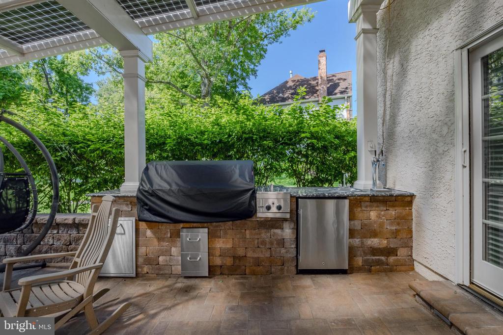 285 Ridings Way