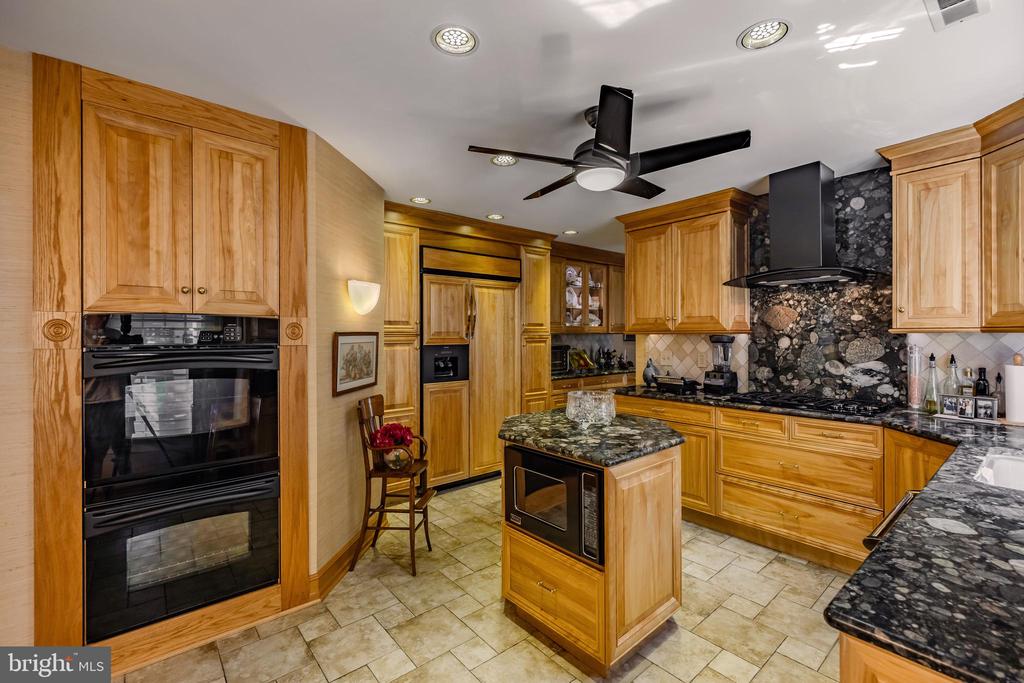 285 Ridings Way