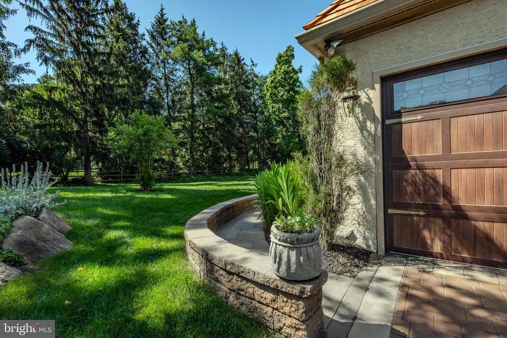 285 Ridings Way