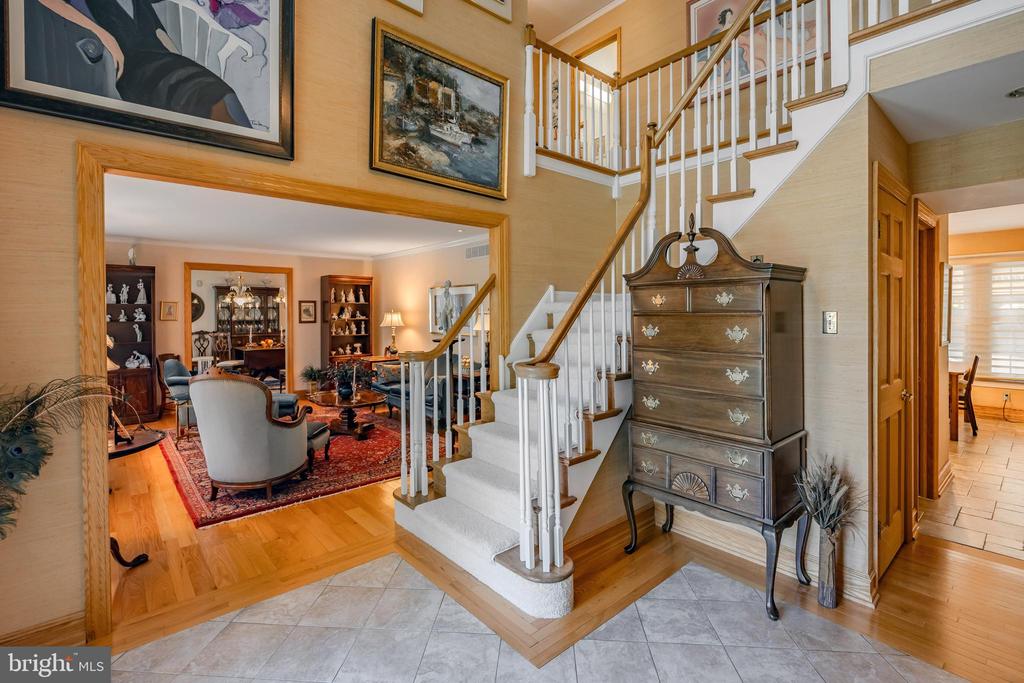 285 Ridings Way