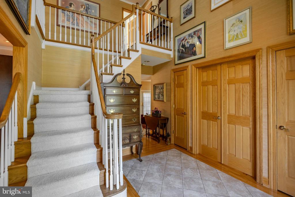 285 Ridings Way