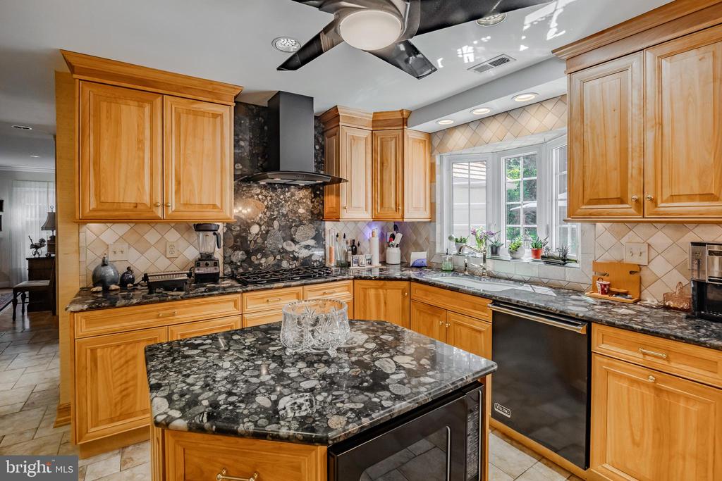 285 Ridings Way