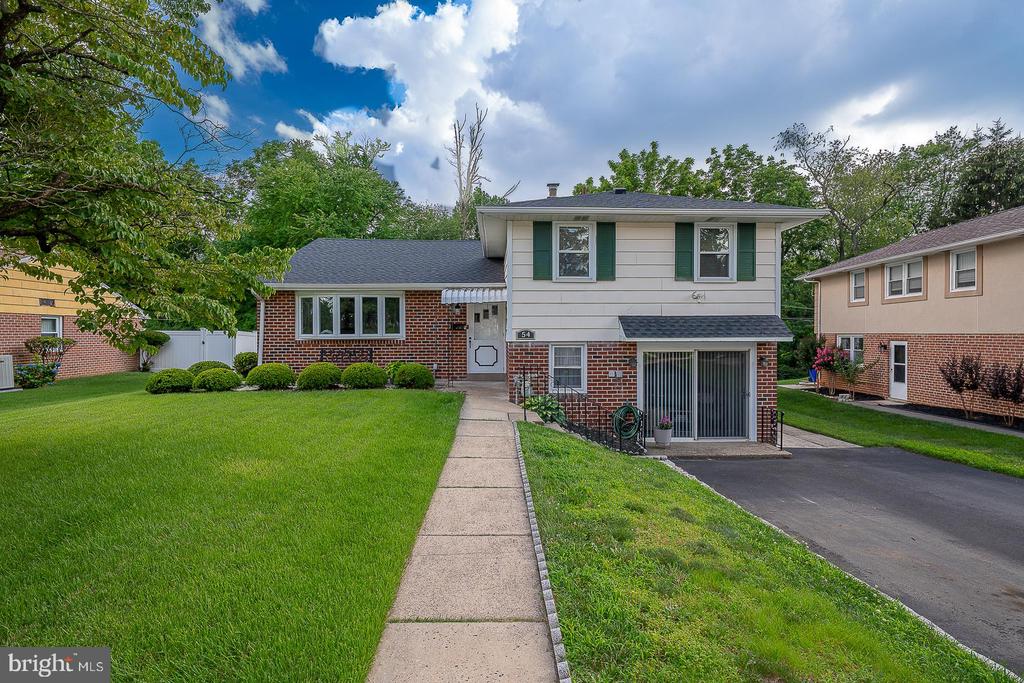 54 Boncouer Rd