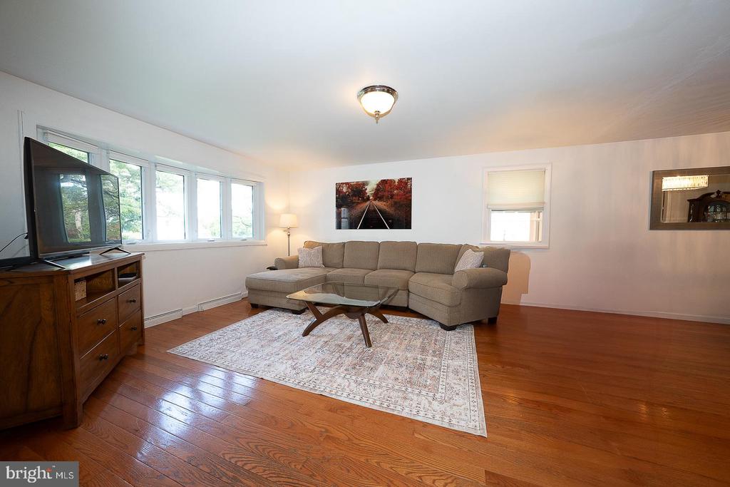 54 Boncouer Rd
