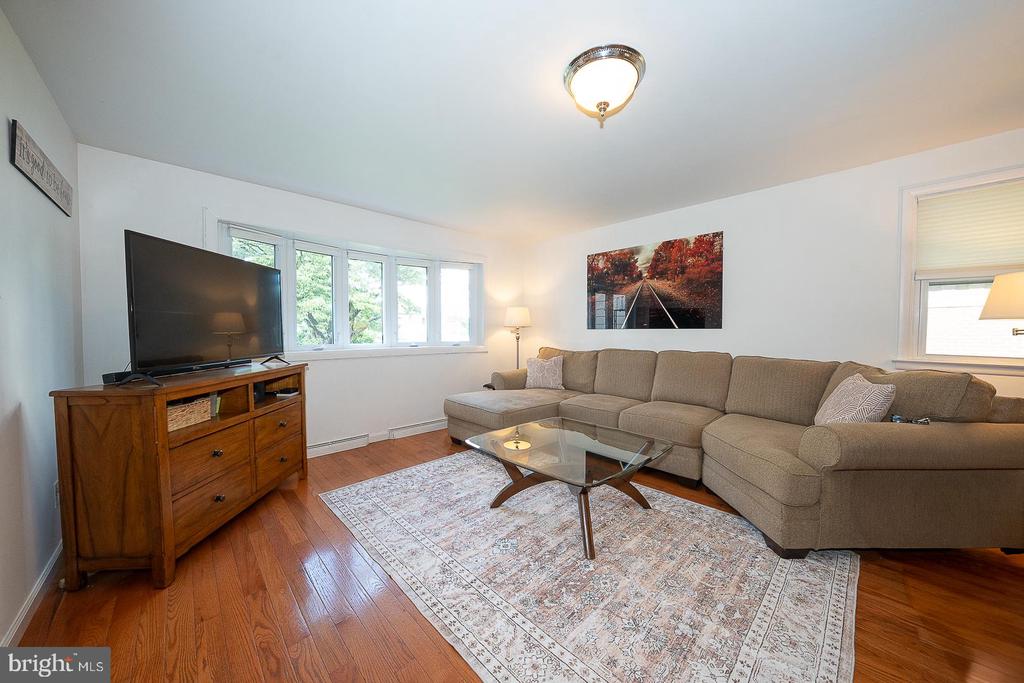 54 Boncouer Rd