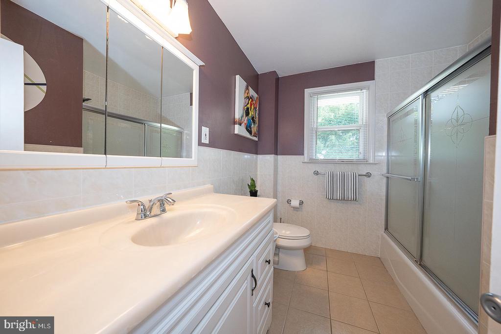 54 Boncouer Rd