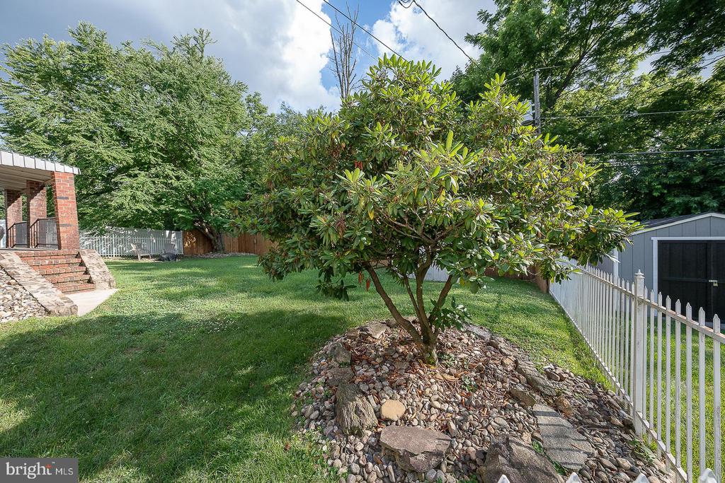 54 Boncouer Rd
