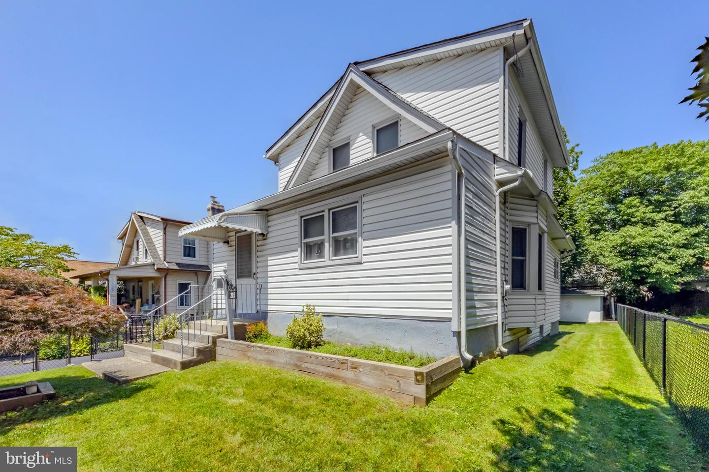 218 Linwood Ave