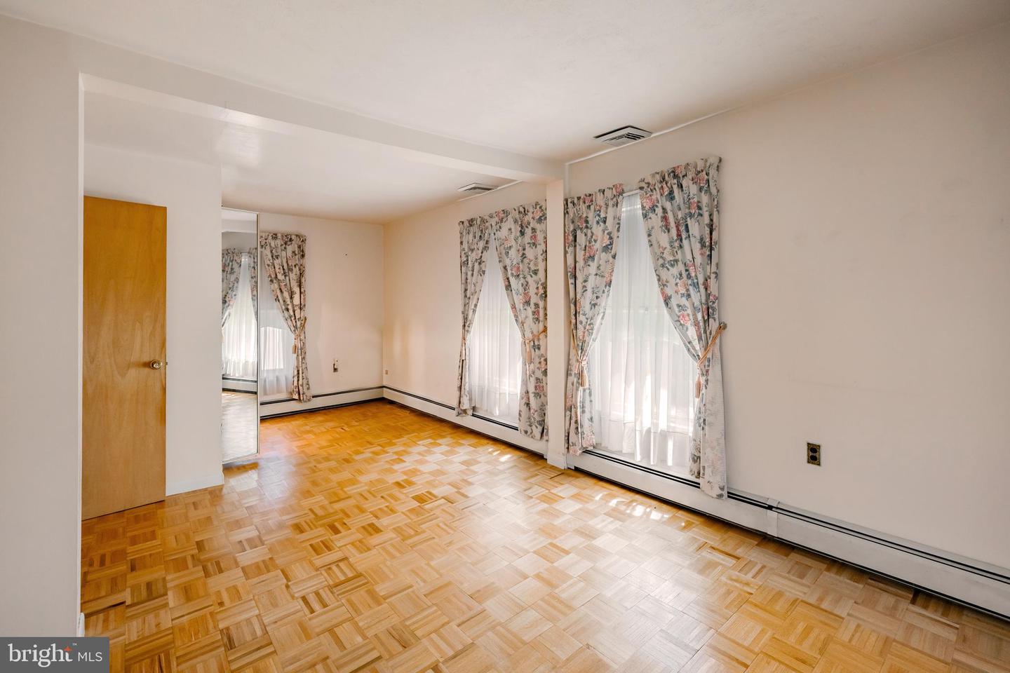218 Linwood Ave