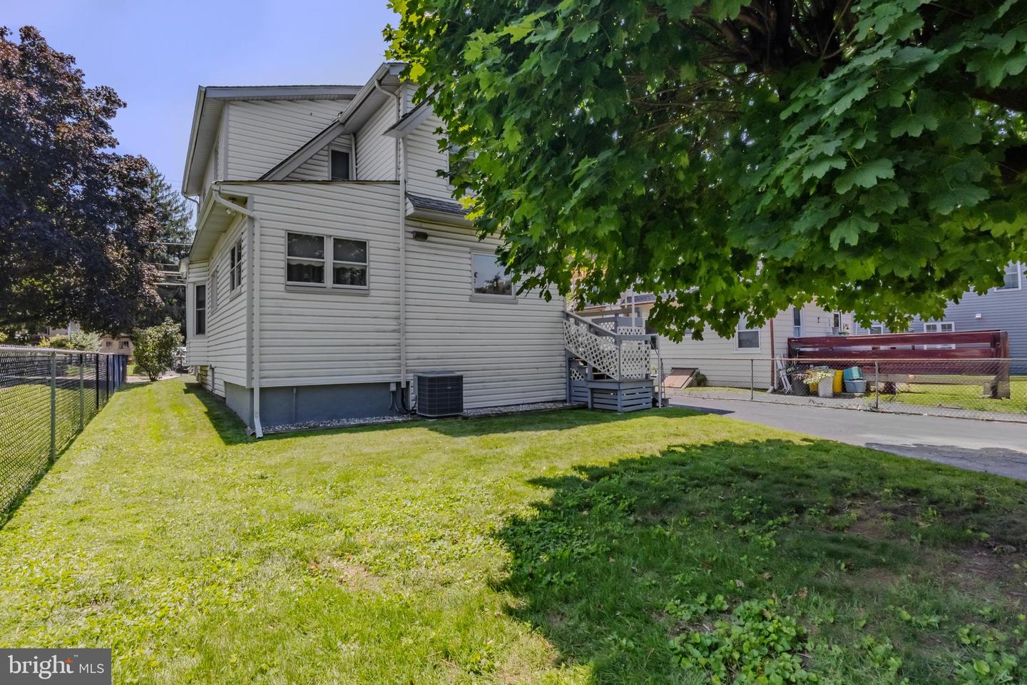 218 Linwood Ave