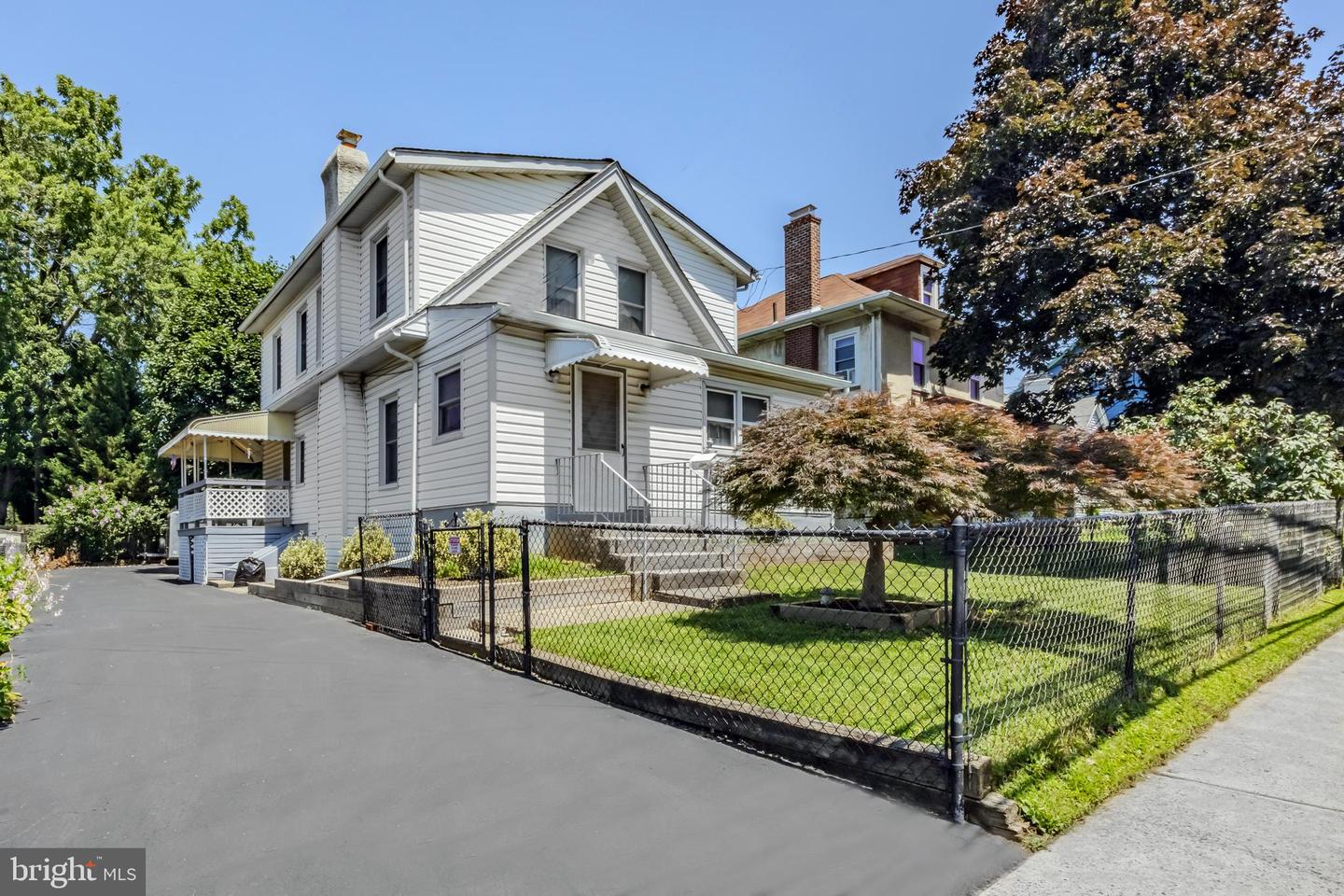 218 Linwood Ave
