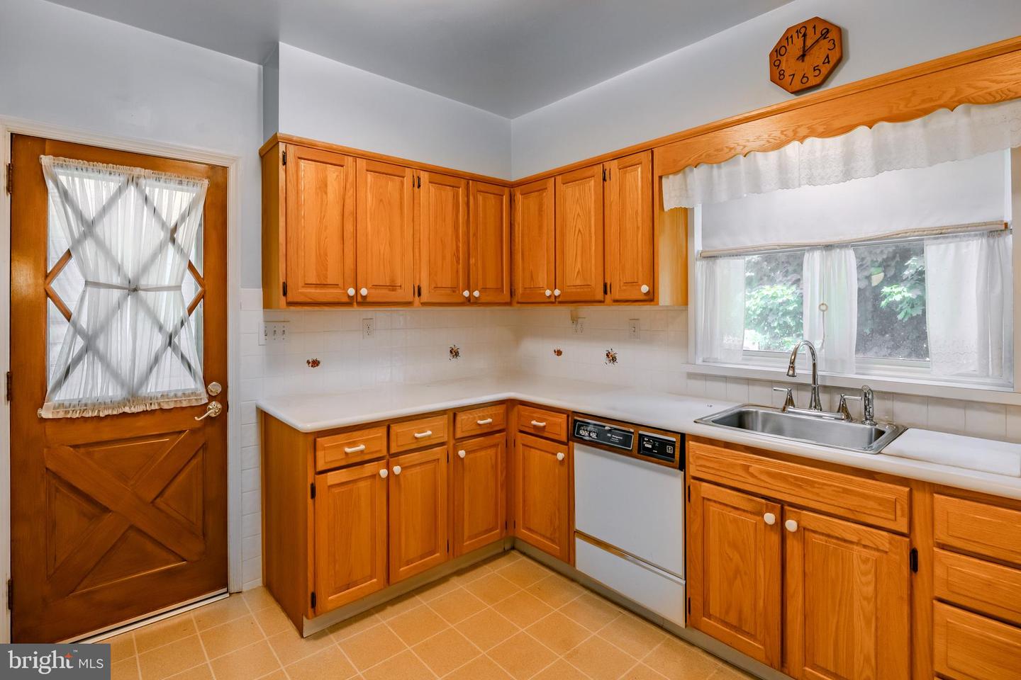 218 Linwood Ave