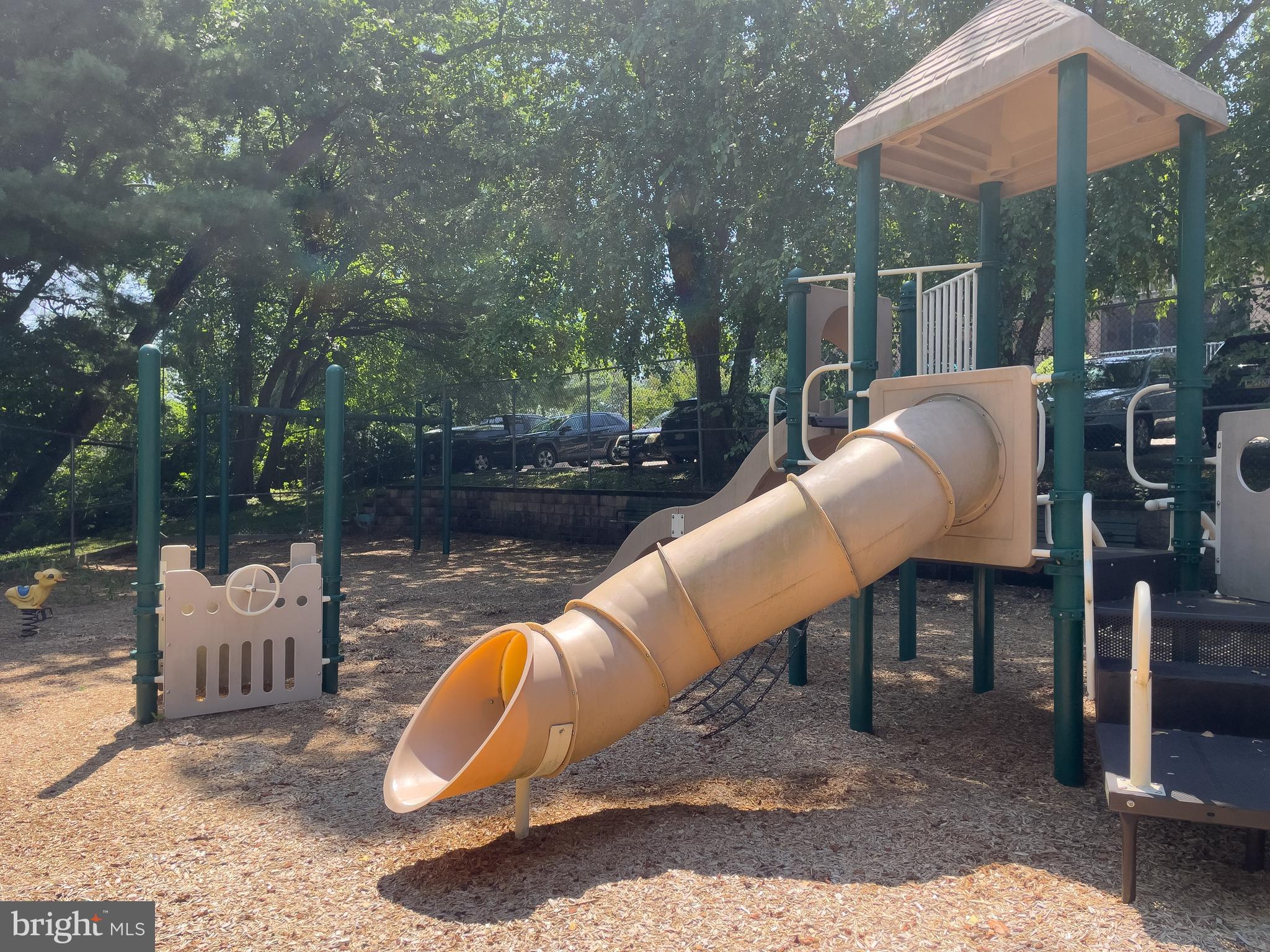 1637 Oakwood Dr #S320