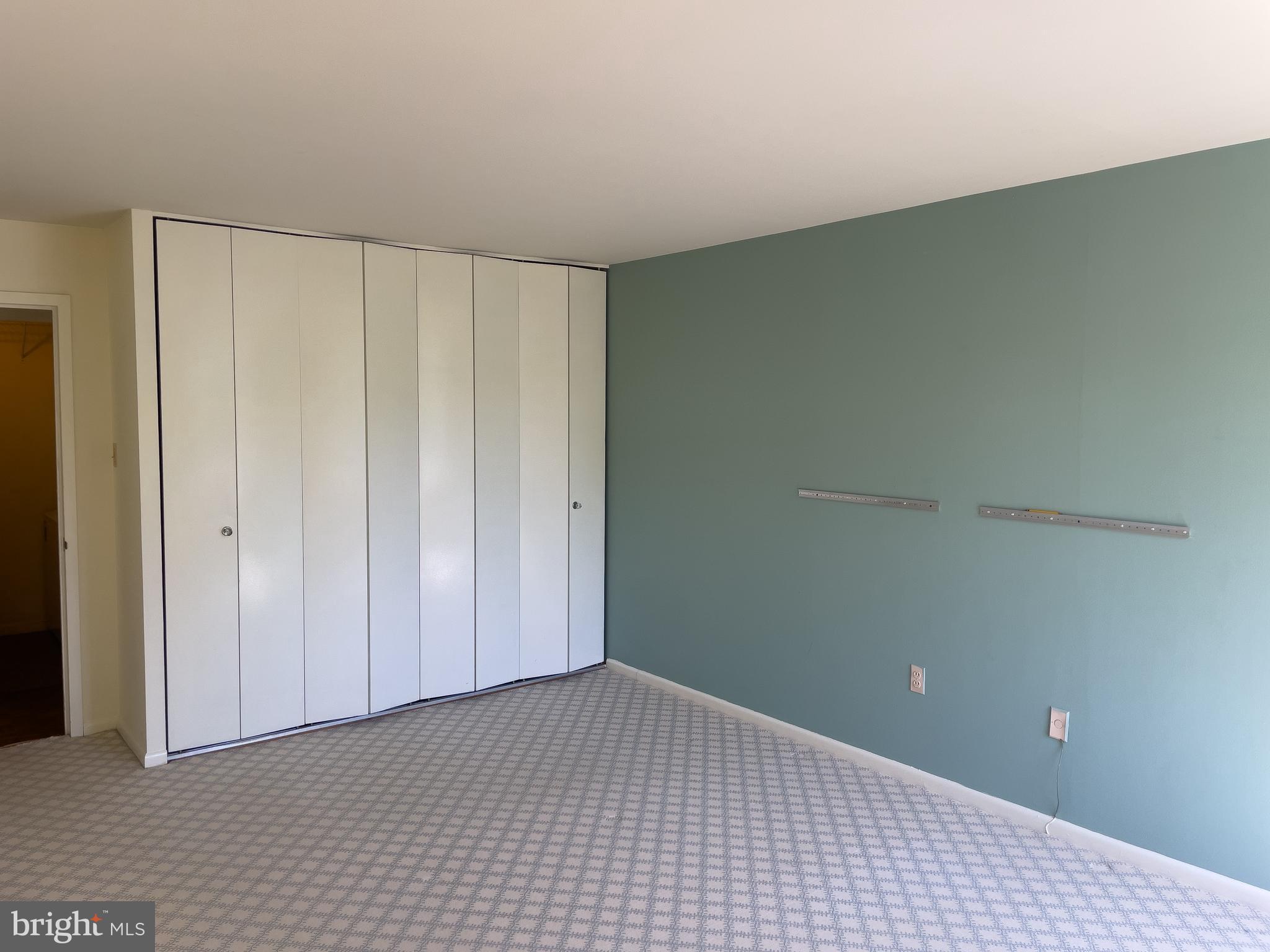 1637 Oakwood Dr #S320