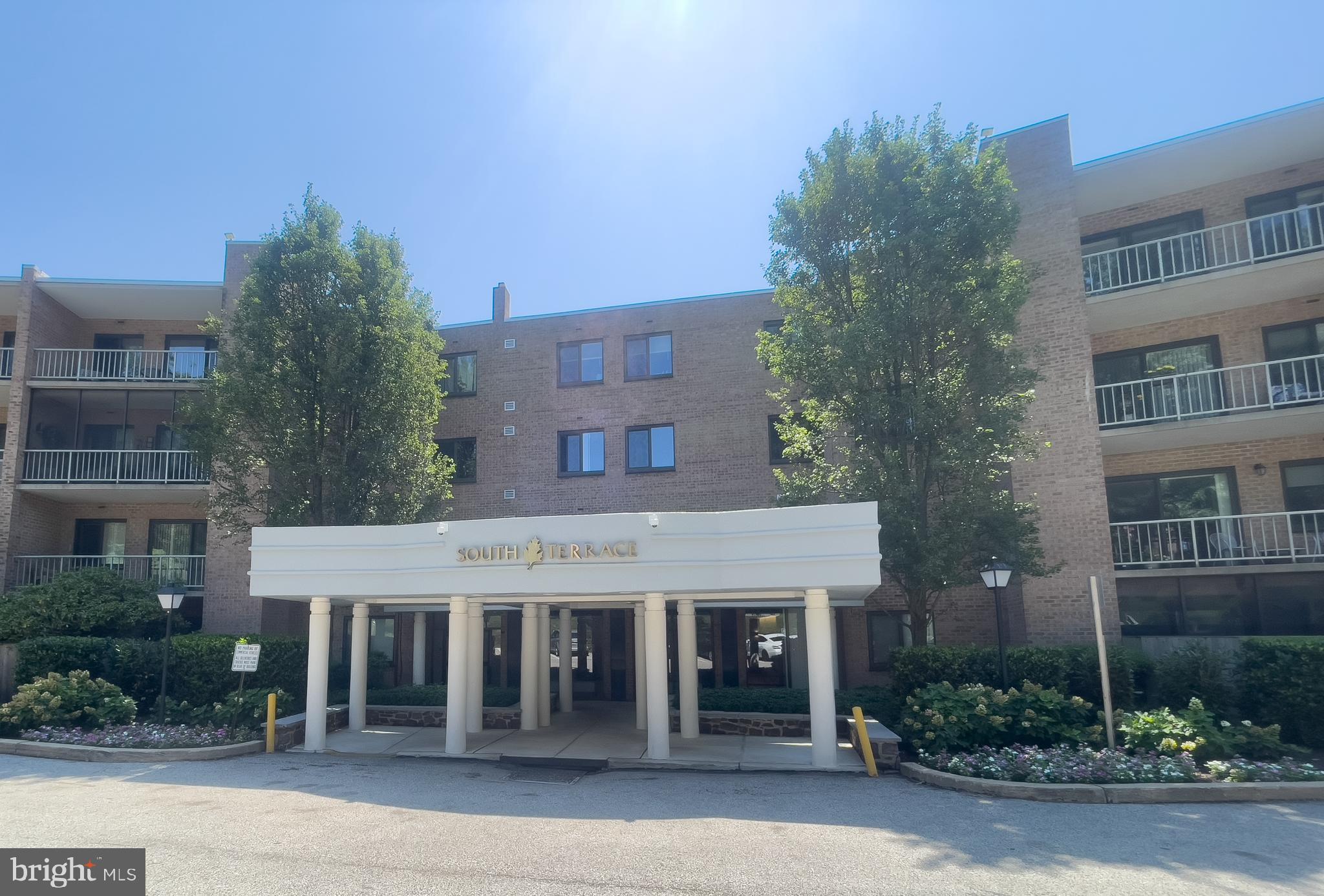 1637 Oakwood Dr #S320