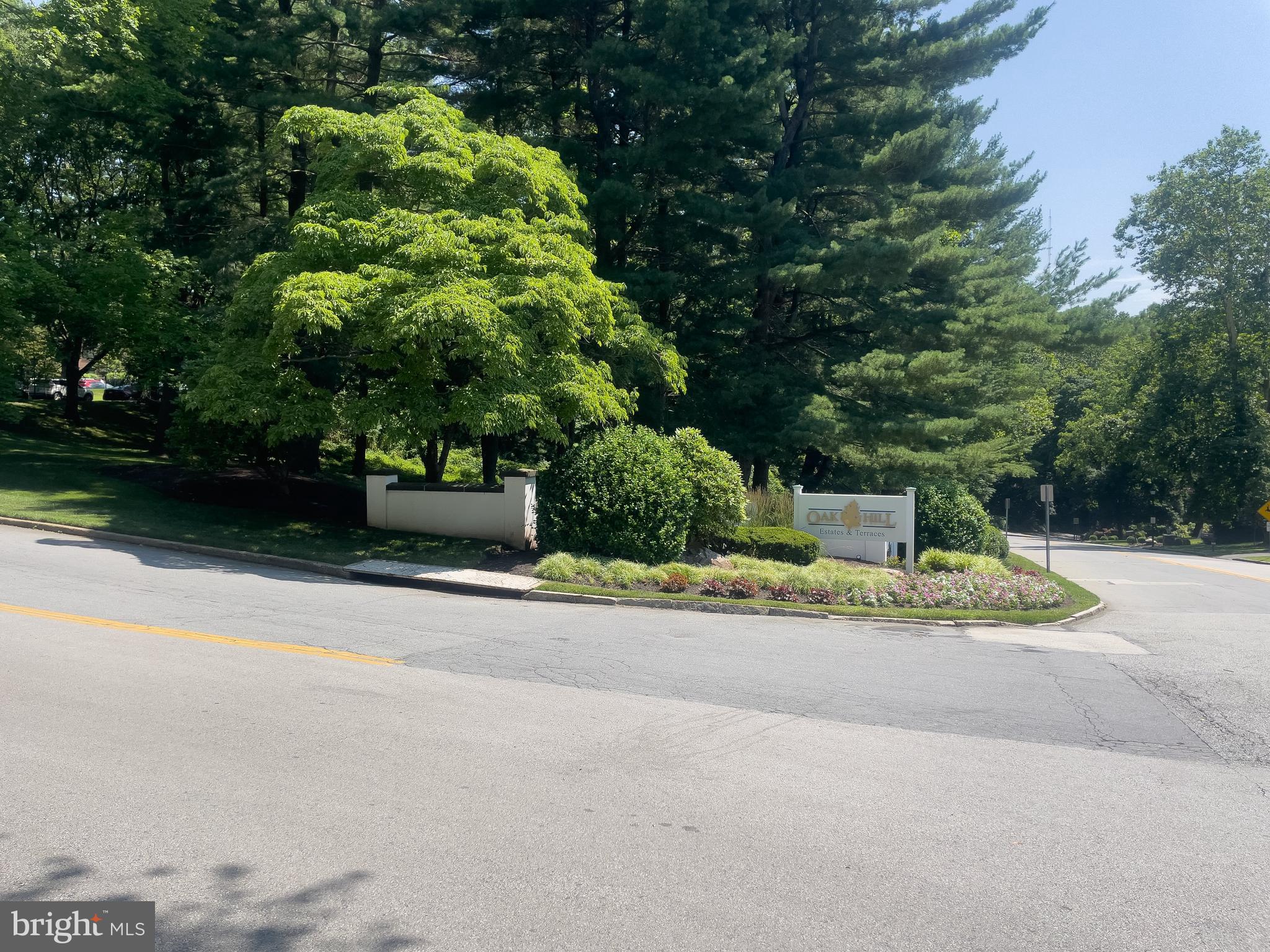 1637 Oakwood Dr #S320