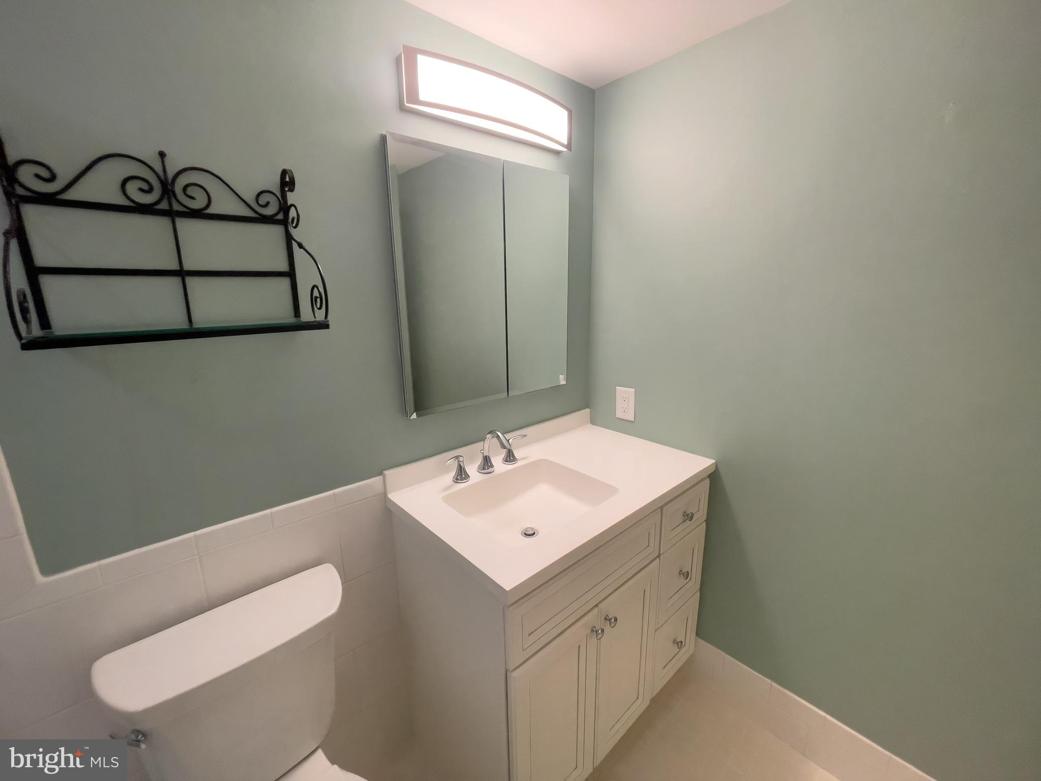 1637 Oakwood Dr #S320