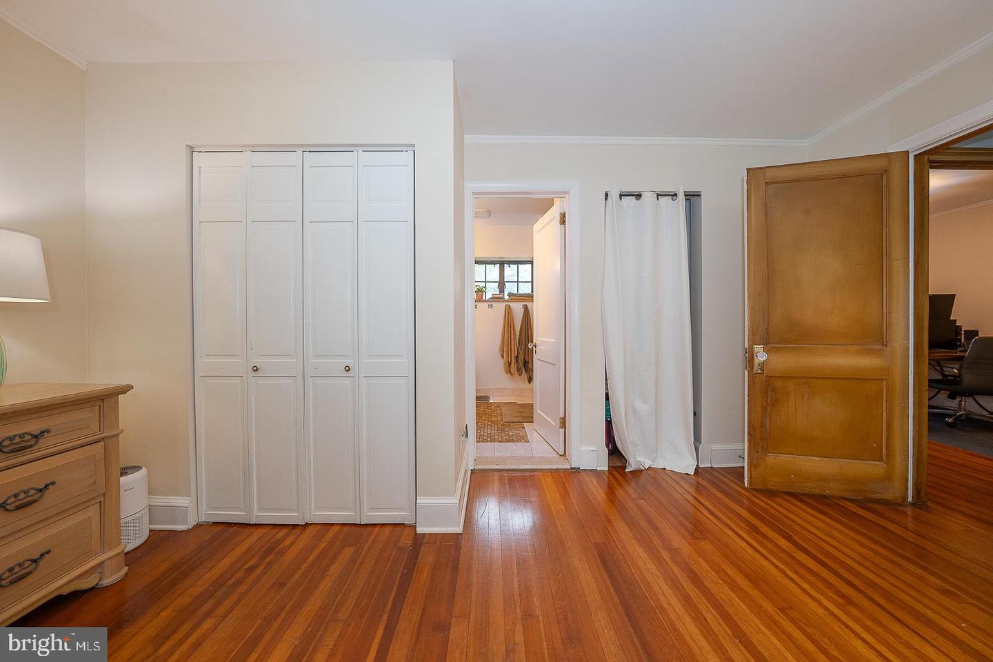 190 Lakeside Rd