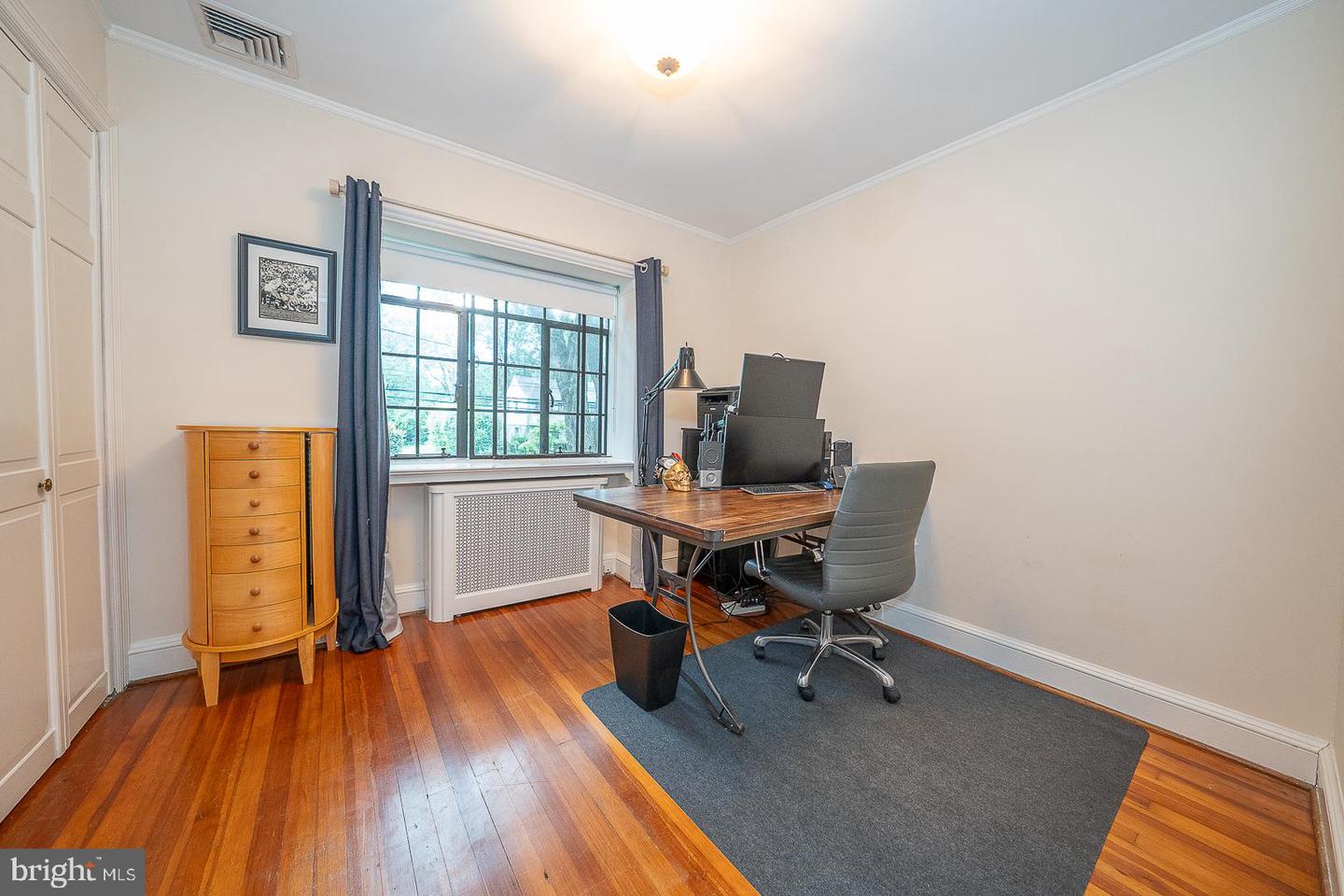 190 Lakeside Rd