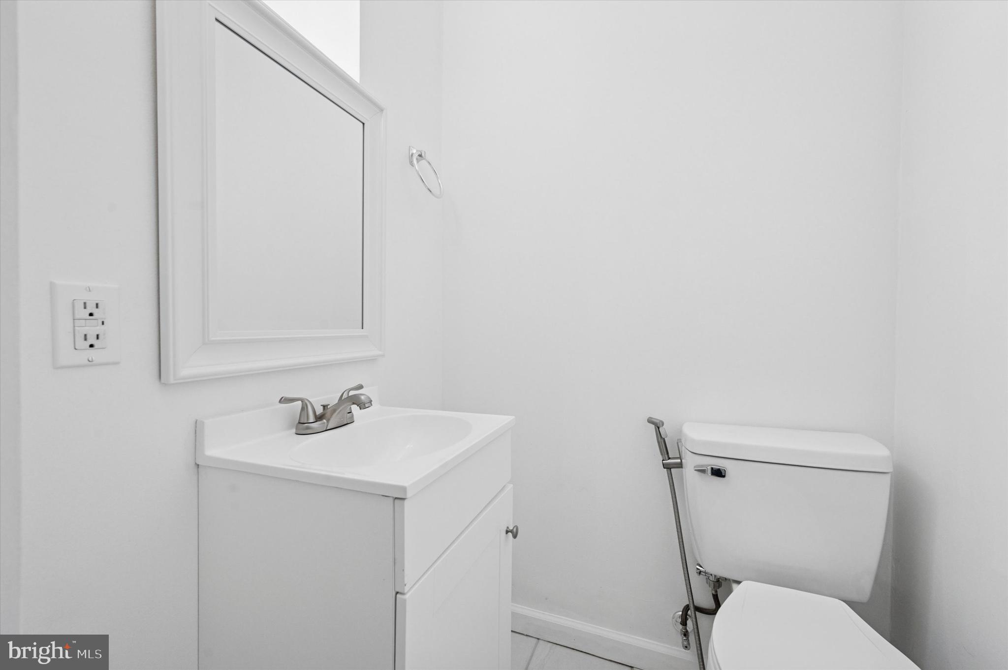 6 OLD LANCASTER RD #1