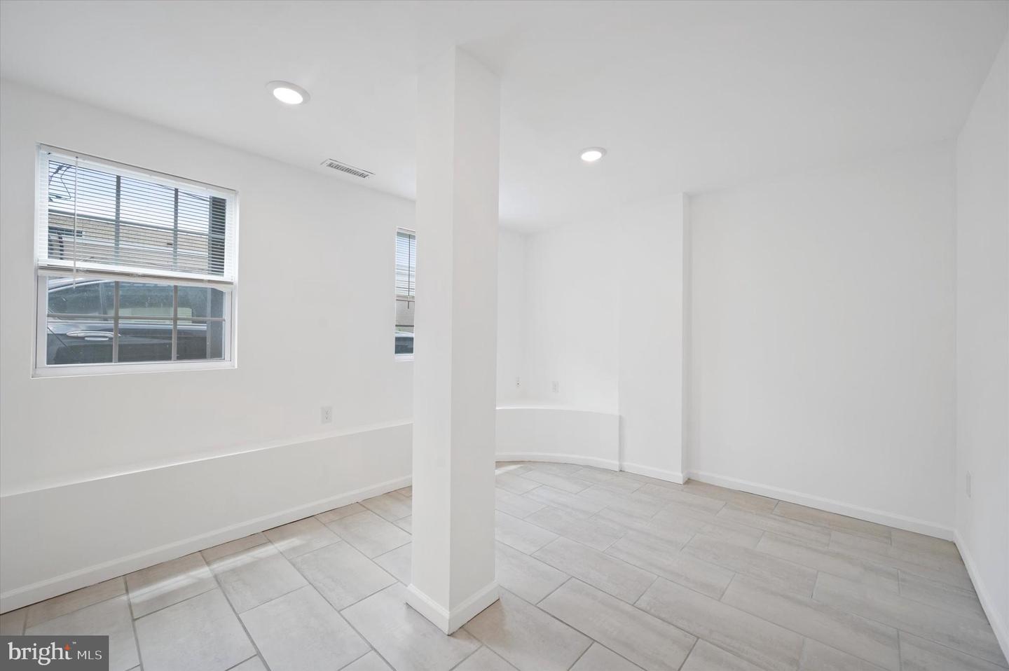 6 OLD LANCASTER RD #1