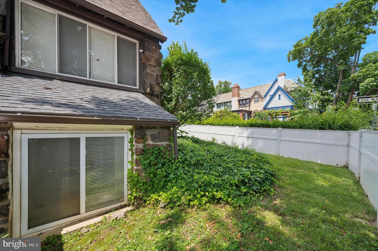 6 OLD LANCASTER RD #1