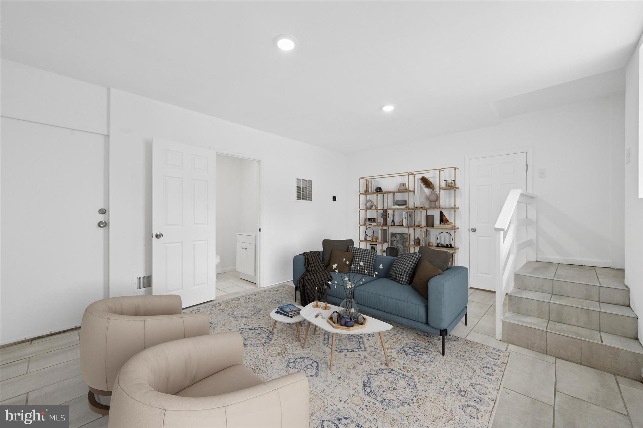 6 OLD LANCASTER RD #1