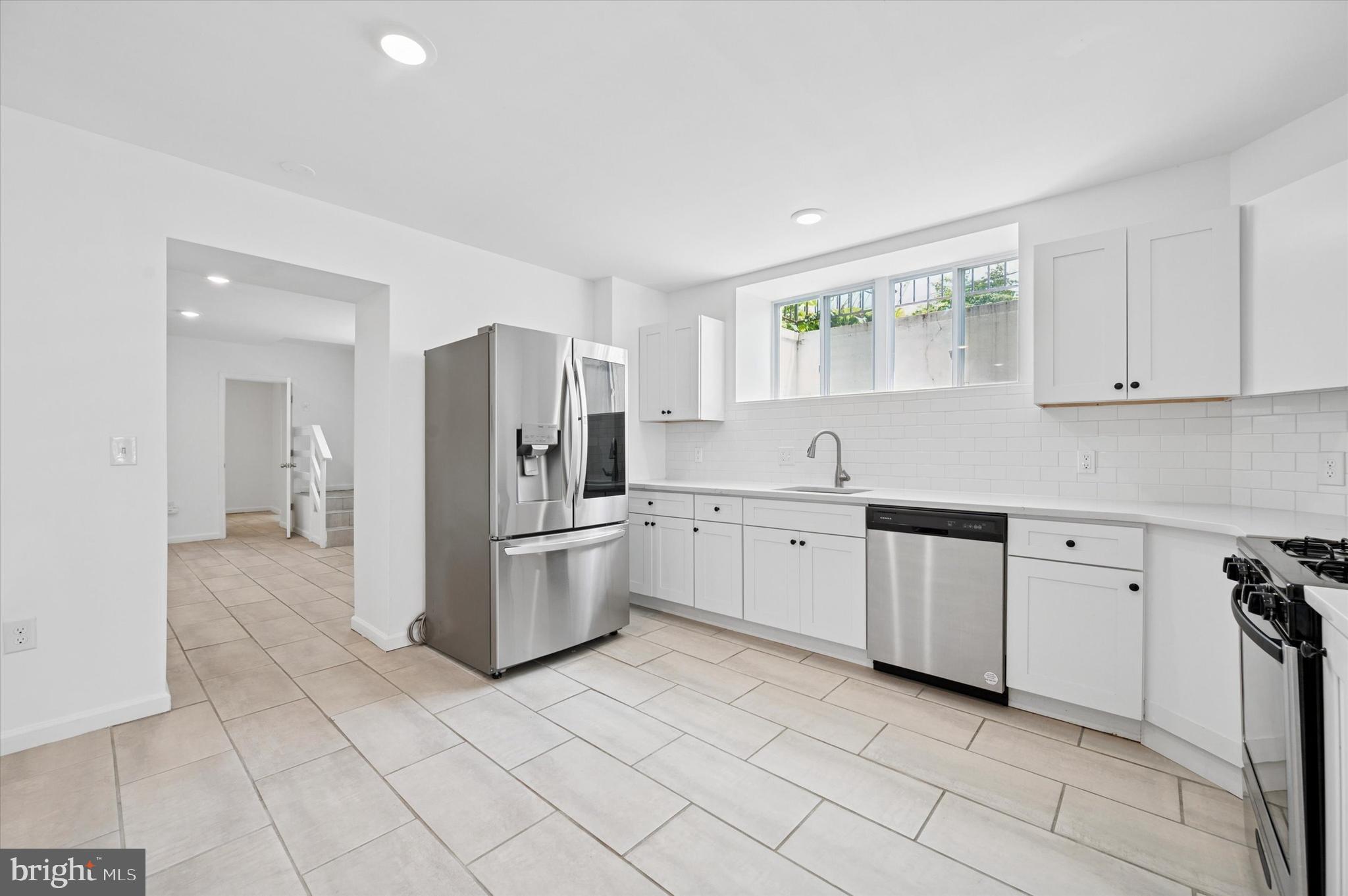 6 OLD LANCASTER RD #1