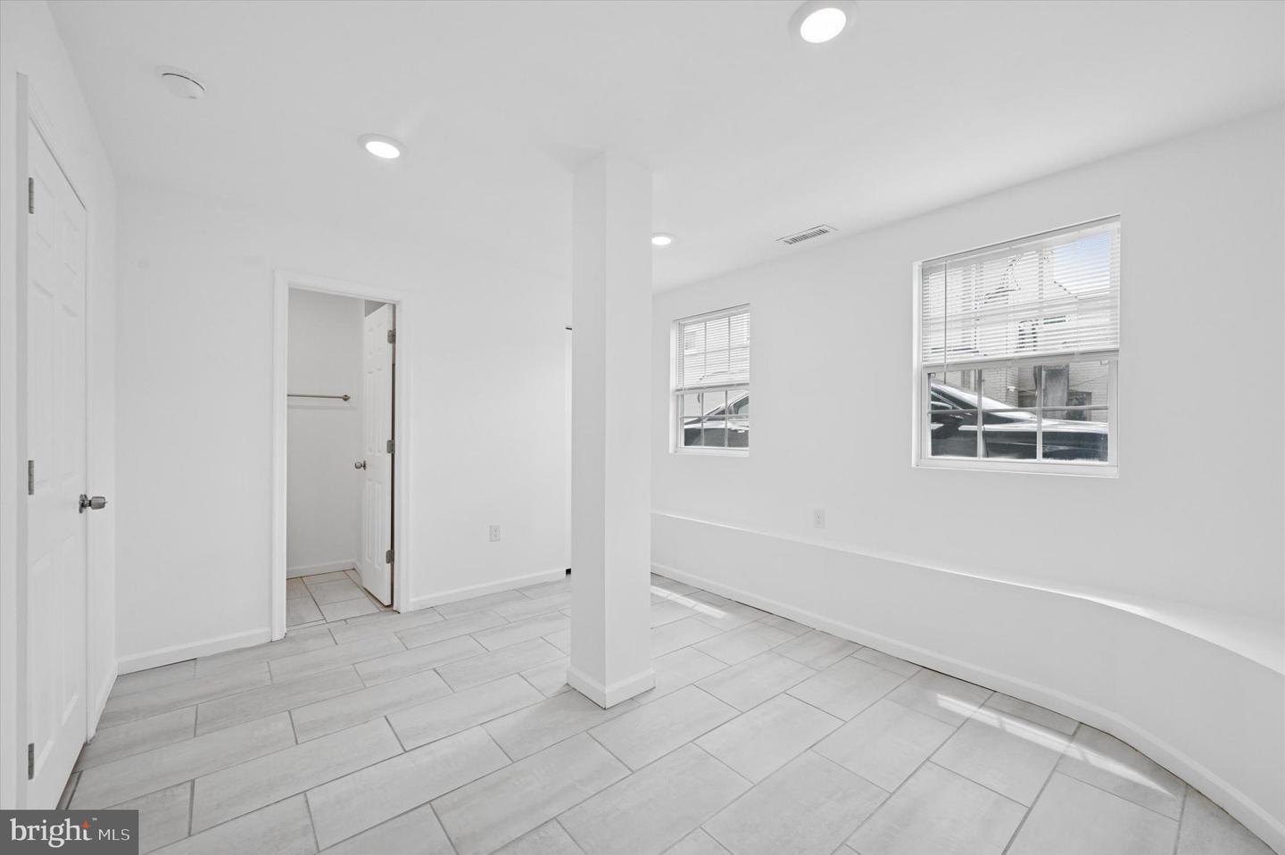 6 OLD LANCASTER RD #1