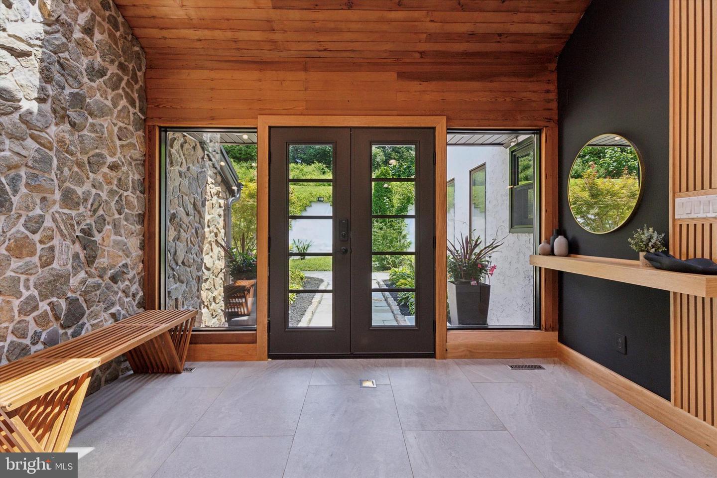 1220 Valley Rd