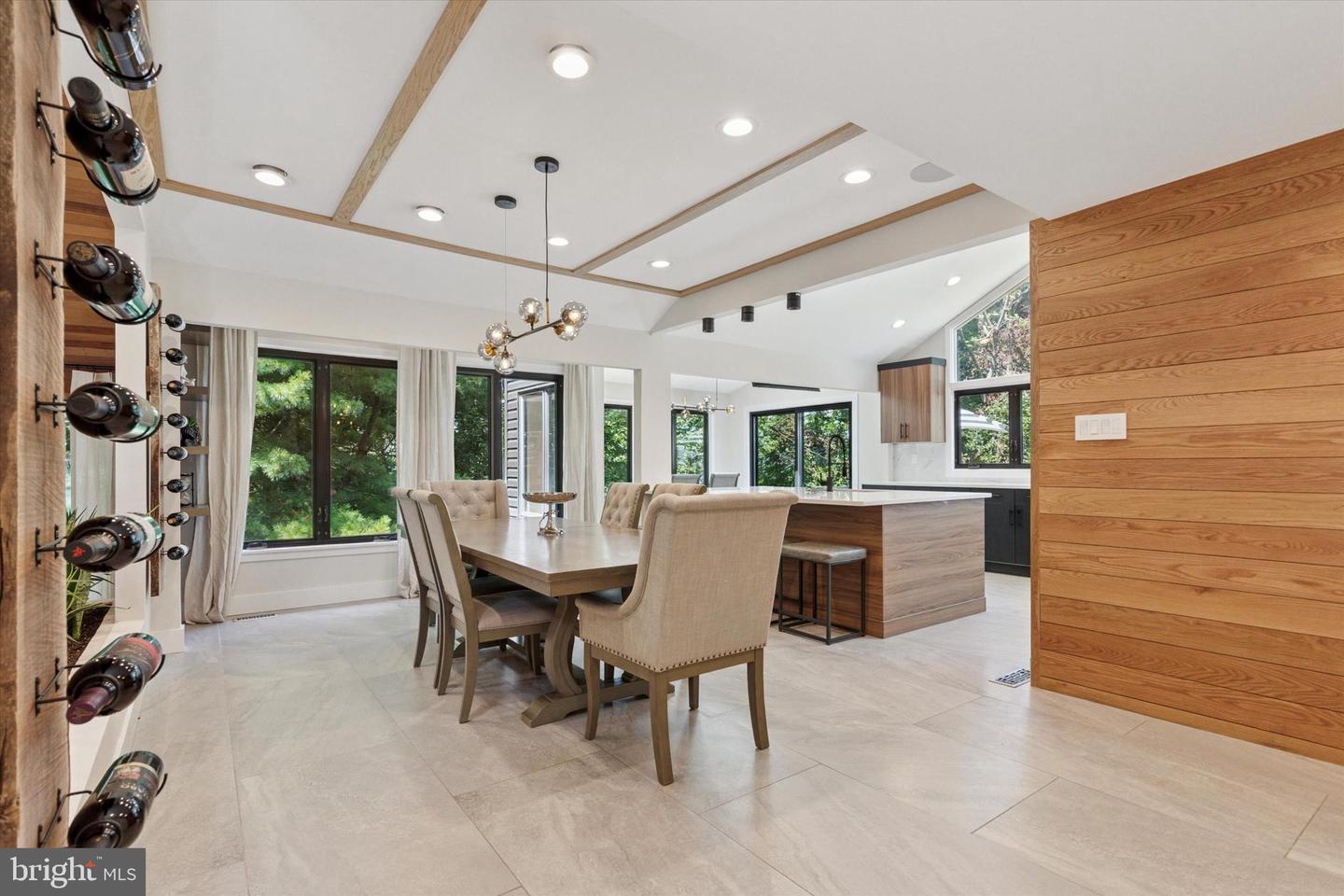 1220 Valley Rd