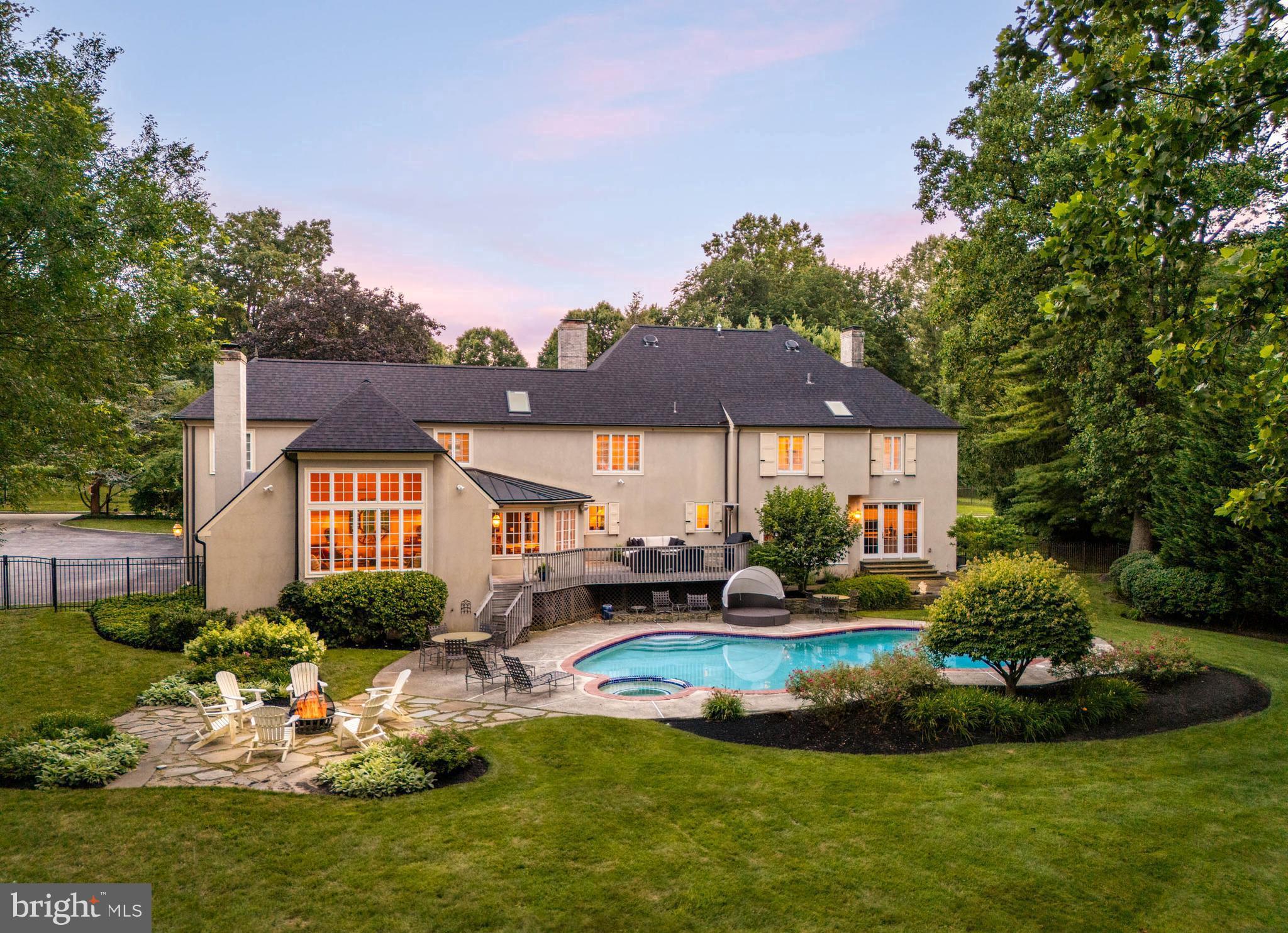 936 Roscommon Rd