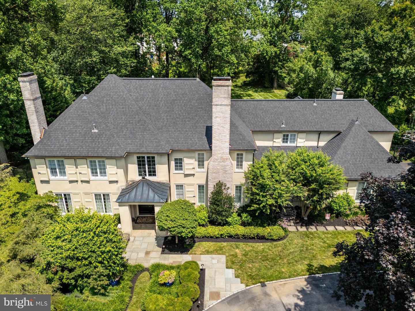936 Roscommon Rd