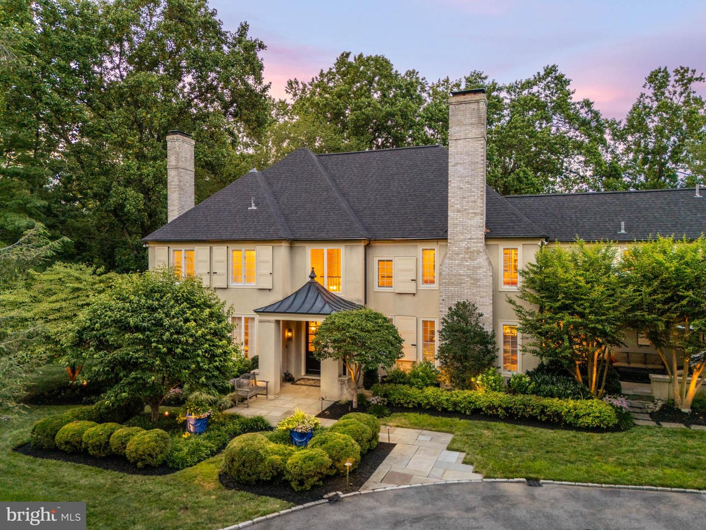 936 Roscommon Rd
