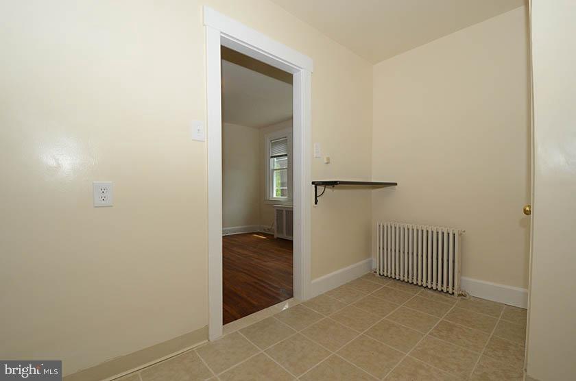 220 HAMPDEN AVE