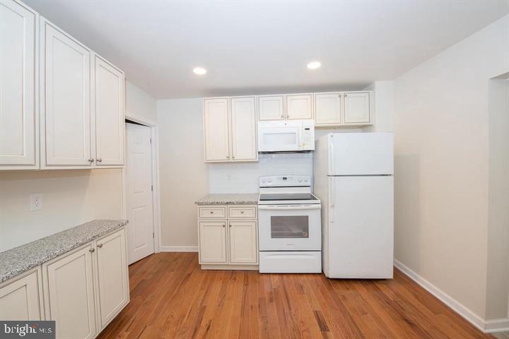 114 BROOKFIELD TER